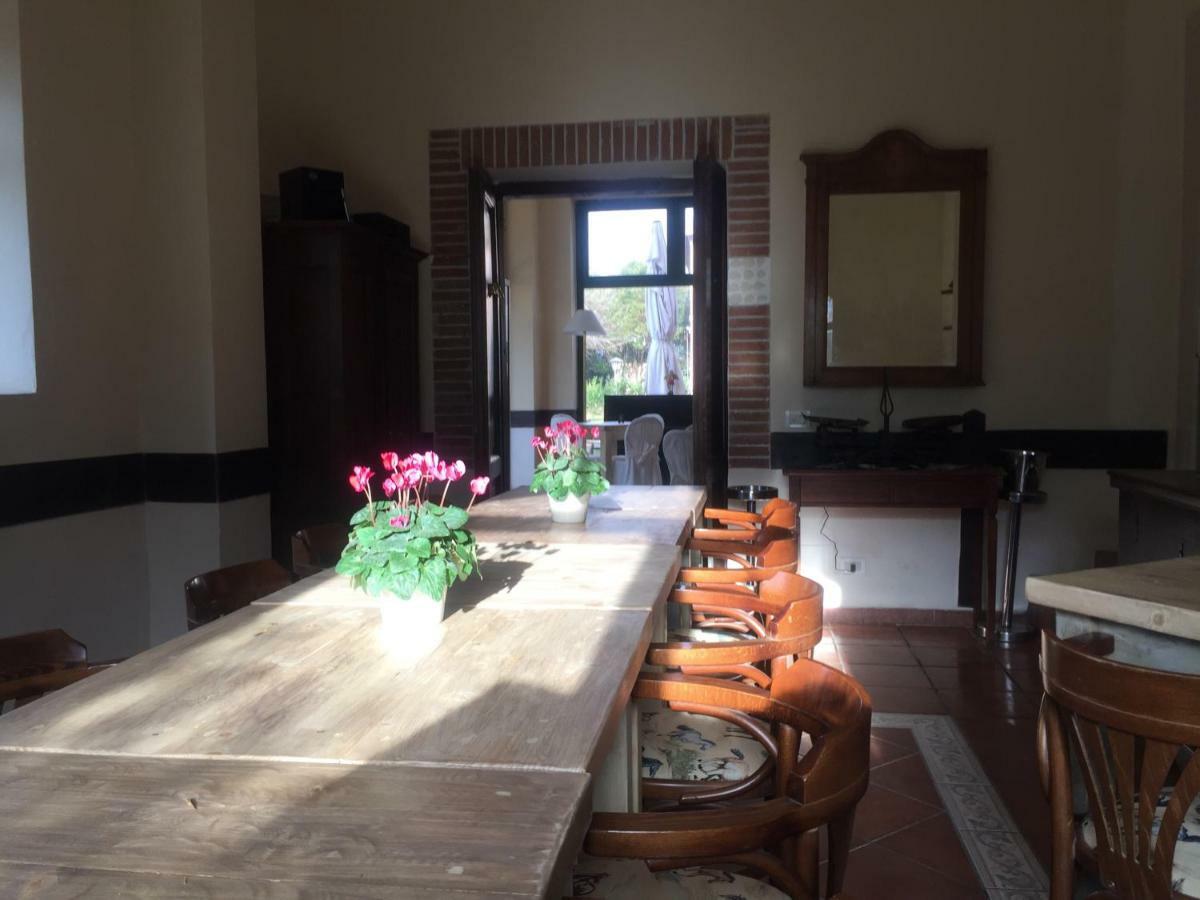 Casale Appio Hotel Rome Buitenkant foto
